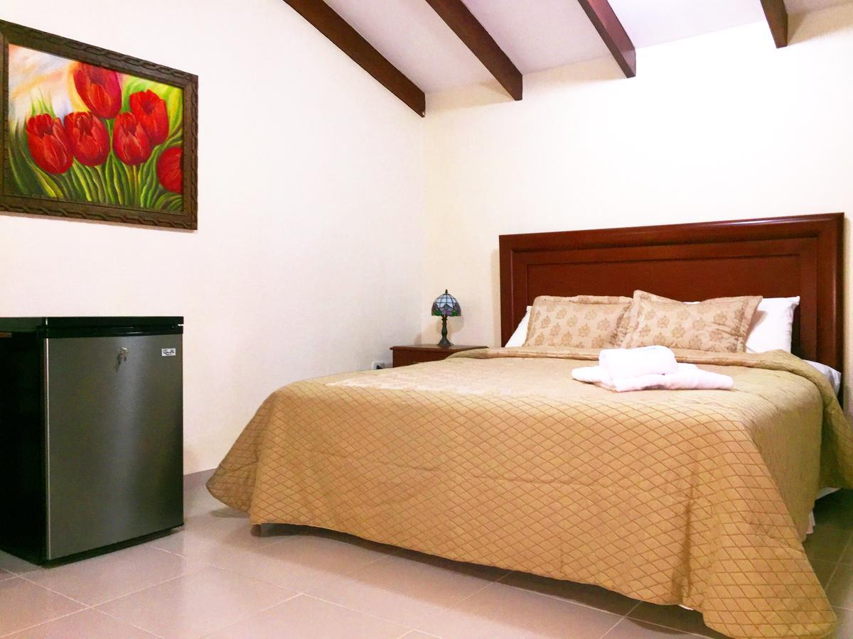 Los Jazmines Hotel Resort Warnes Exterior foto