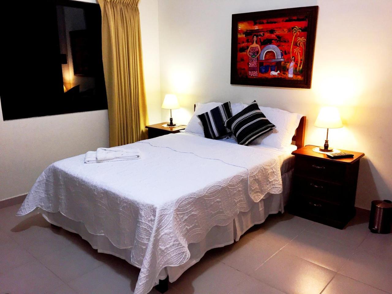Los Jazmines Hotel Resort Warnes Exterior foto