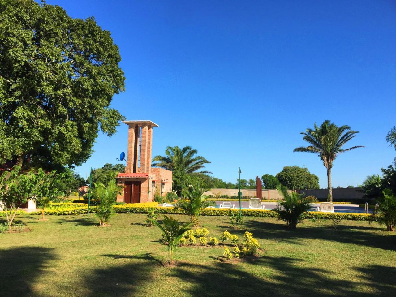Los Jazmines Hotel Resort Warnes Exterior foto